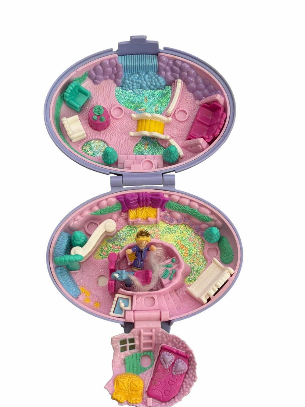 Polly pocket garden and horse